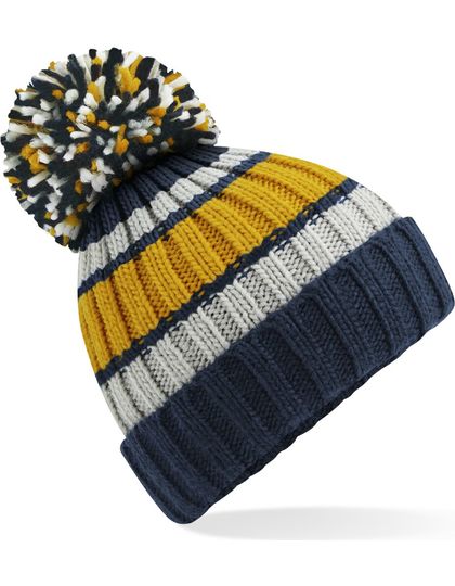 Beechfield B392 Hygge Striped Beanie – leverantörens modellbild
